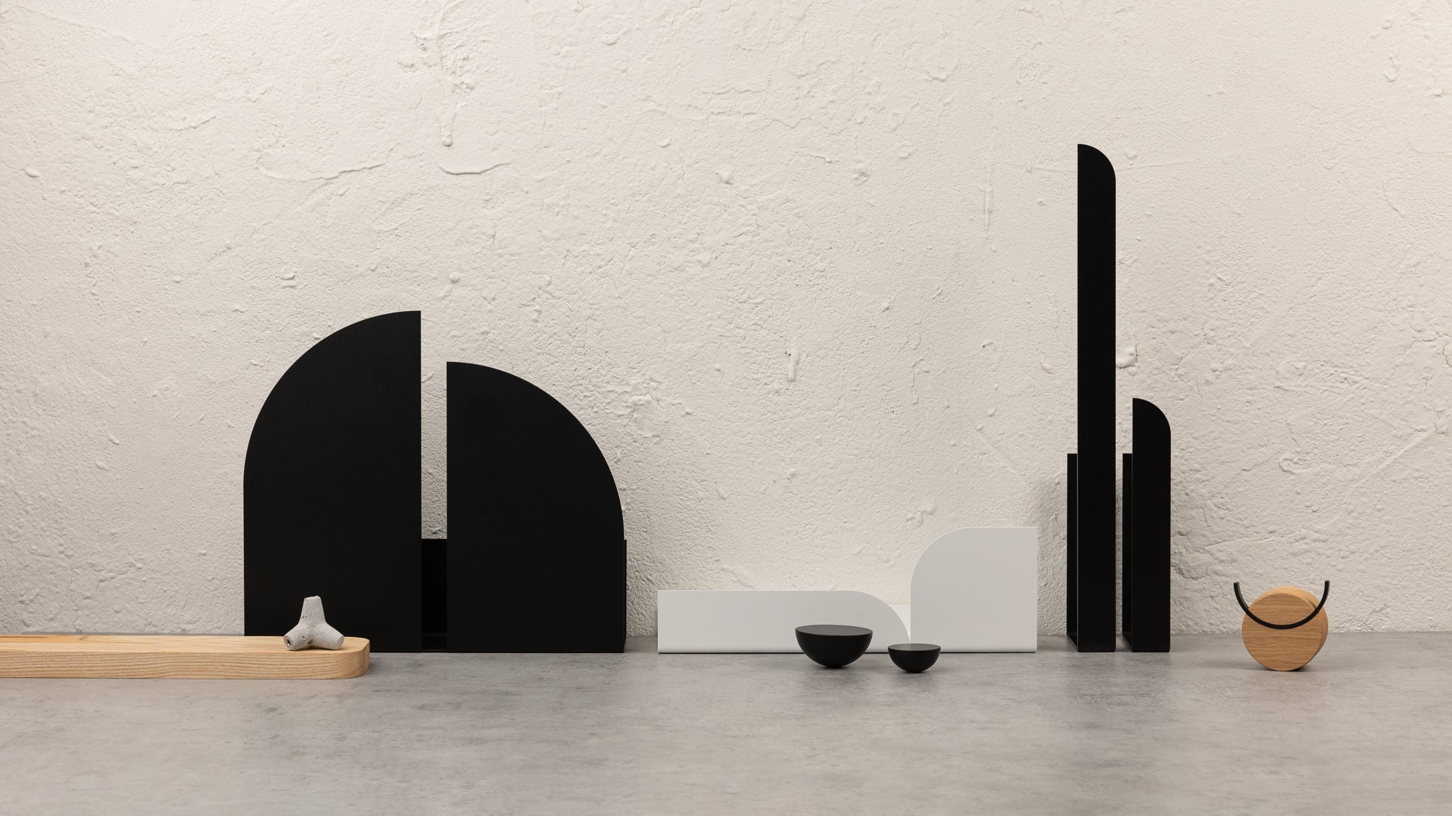 Wall shelves