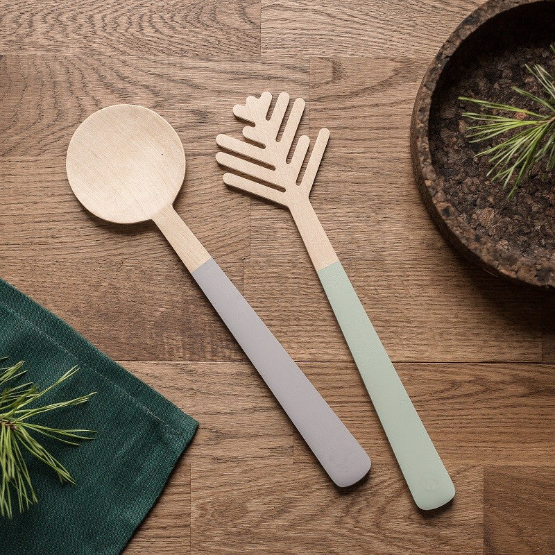 Serving Salad Tools