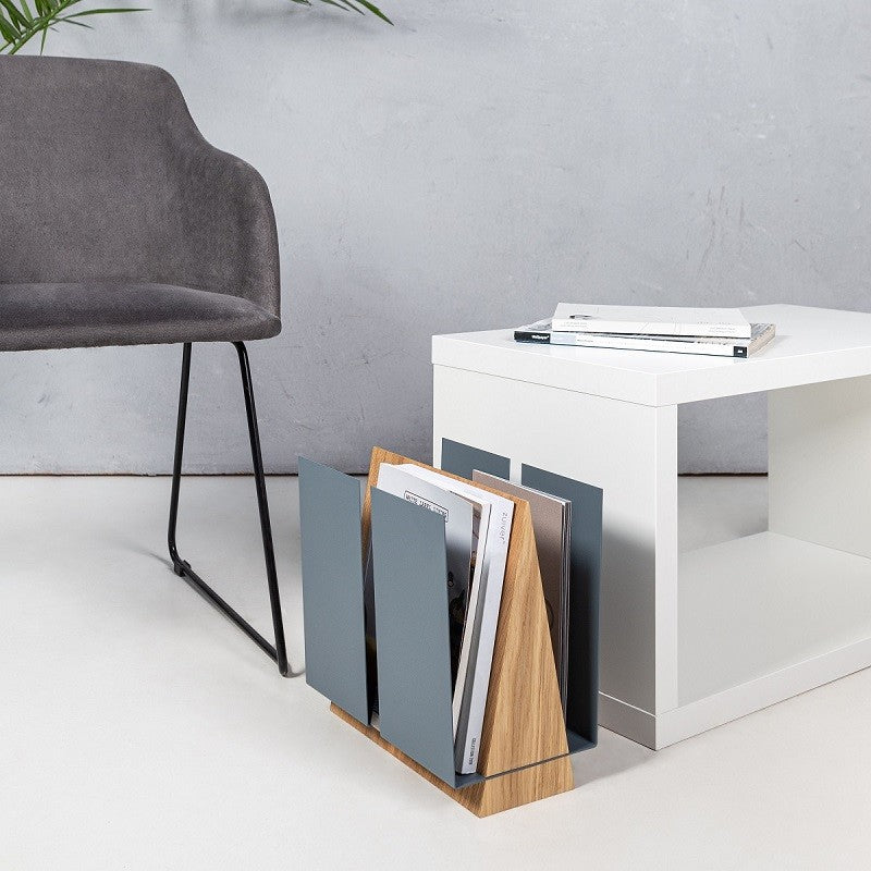 Ofiice magazine stand