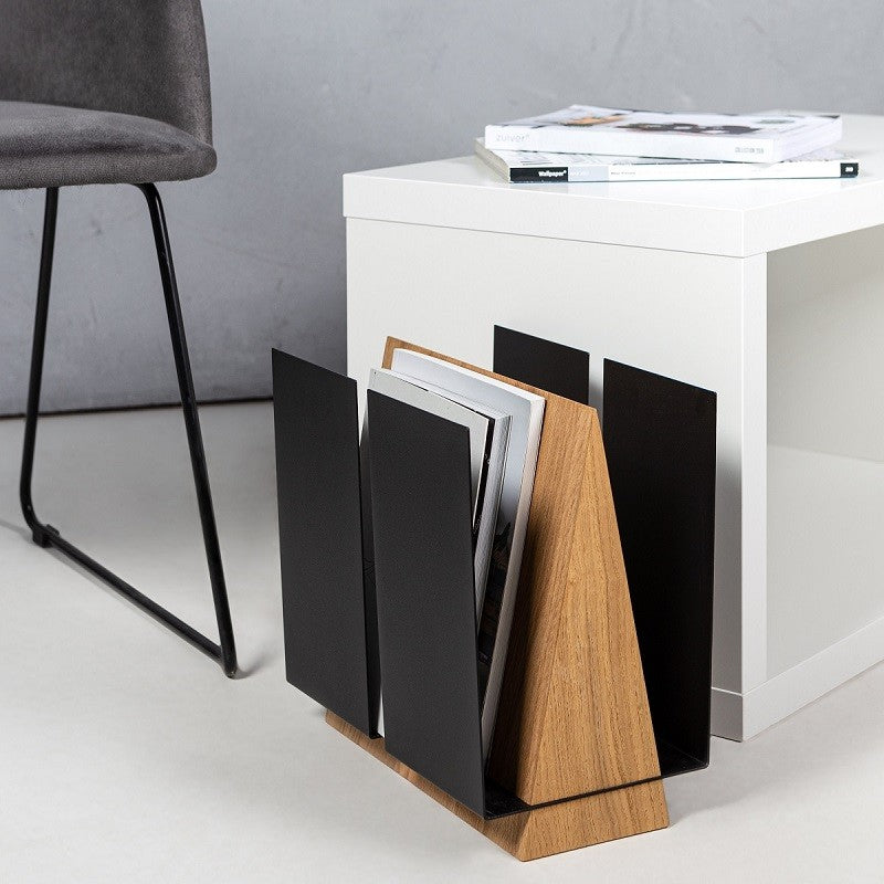 Magazine stand for lobby