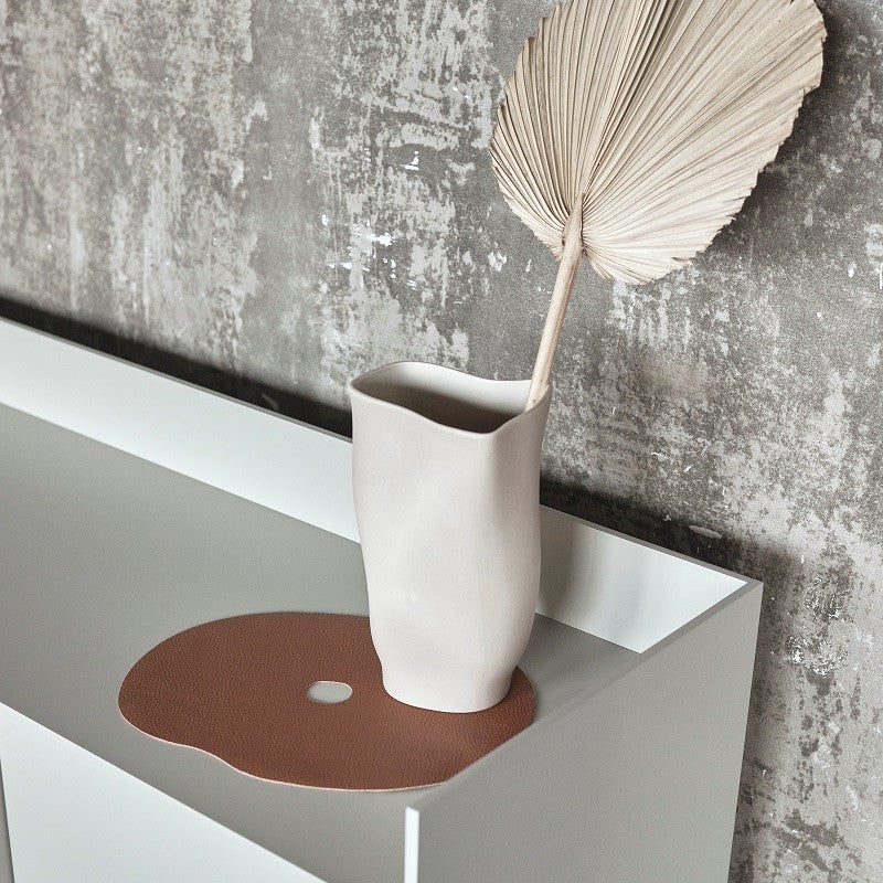 Rust brown table decor