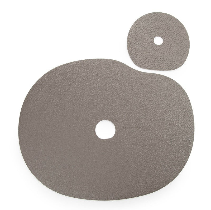 Beige table mat and coaster
