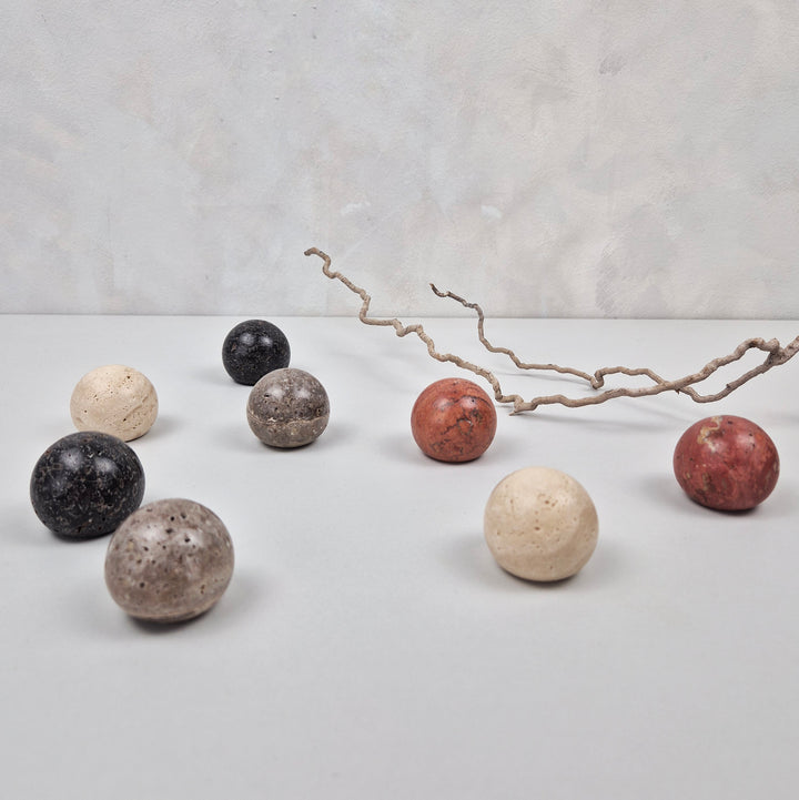 Natural stone cabinet knob showcasing unique colors and textures, ideal for home decor and design projects.