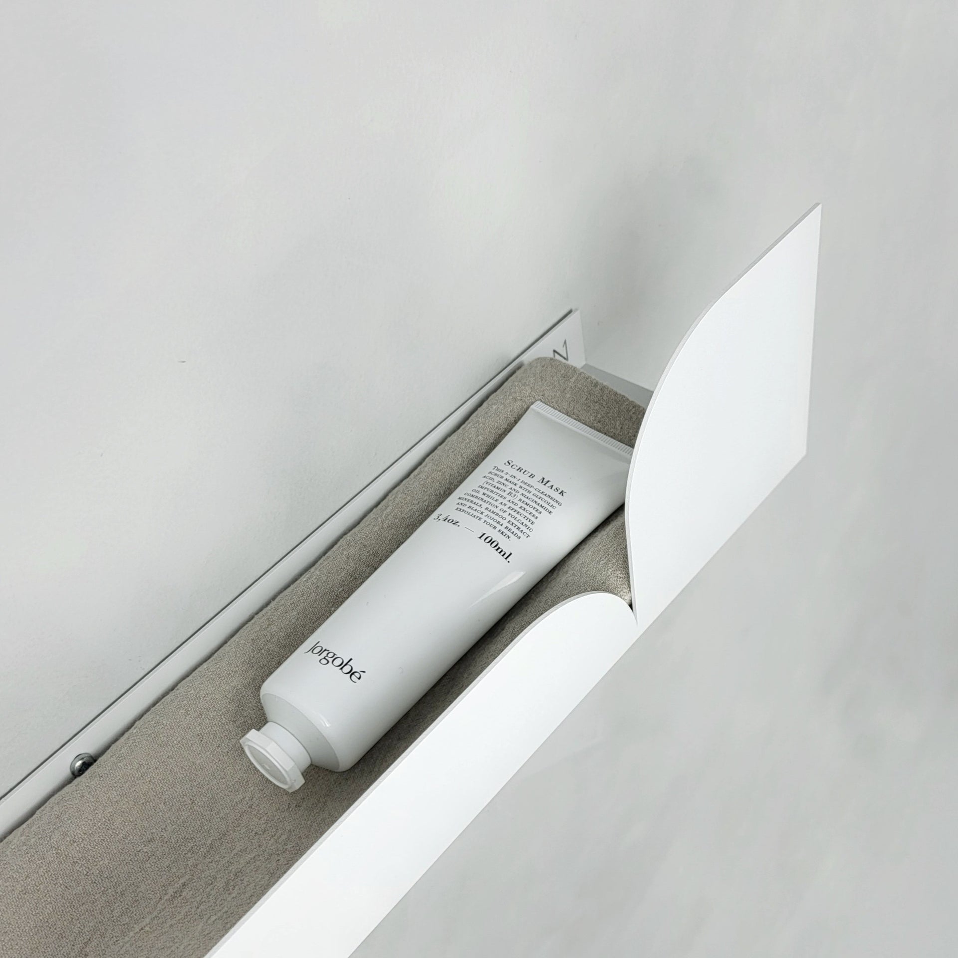 White bathroom shelf | BAUHAUS